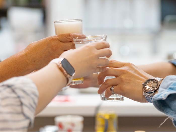 お酒を通して地域をつなぎます